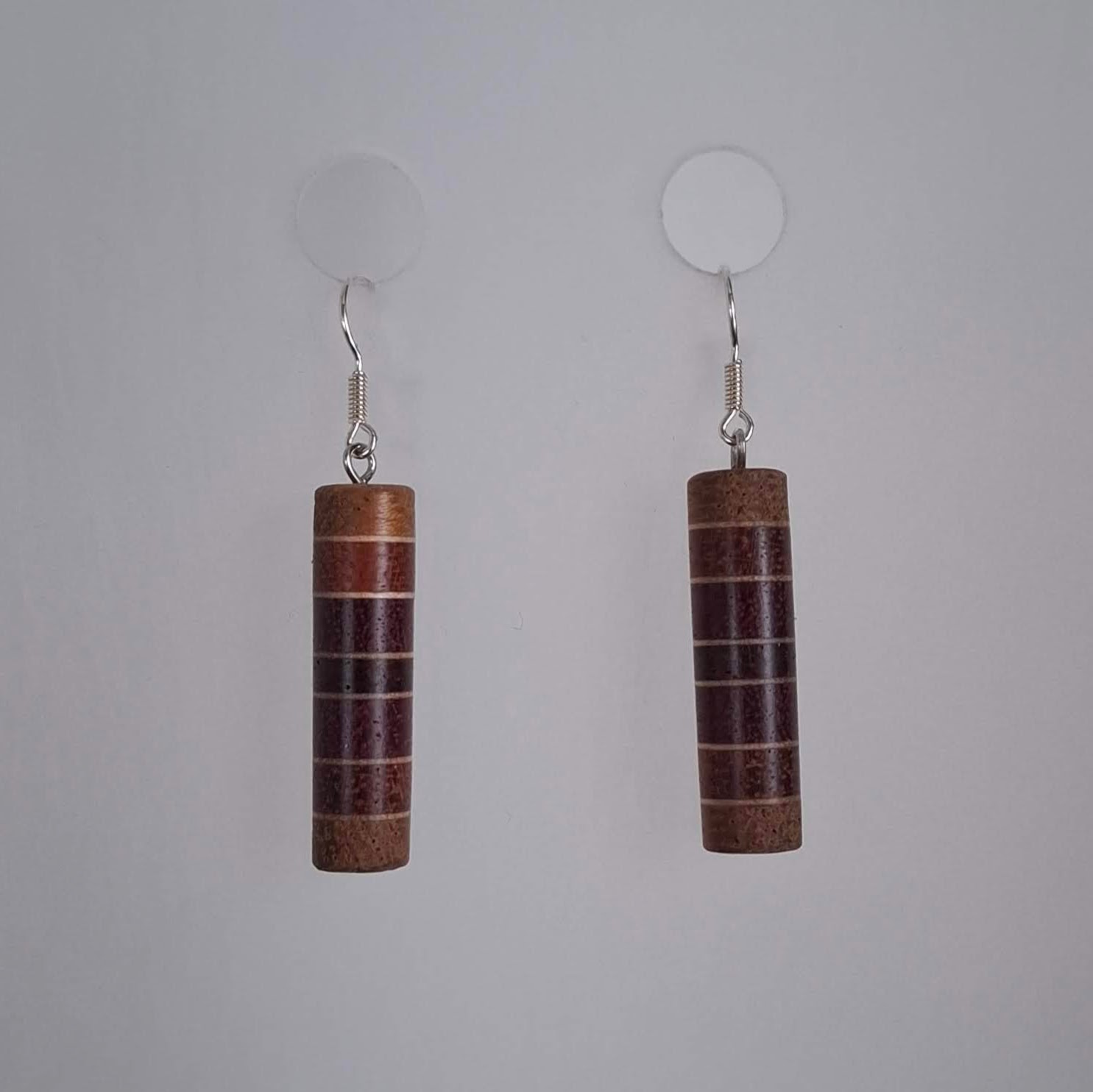 Puidust kõrvarongad