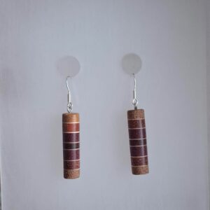 Puidust kõrvarongad